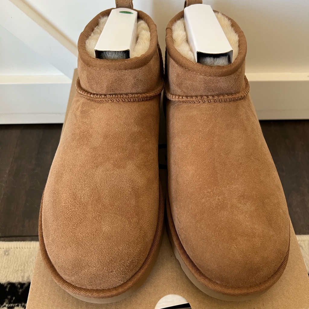 Ugg Ultra Mini  Womens